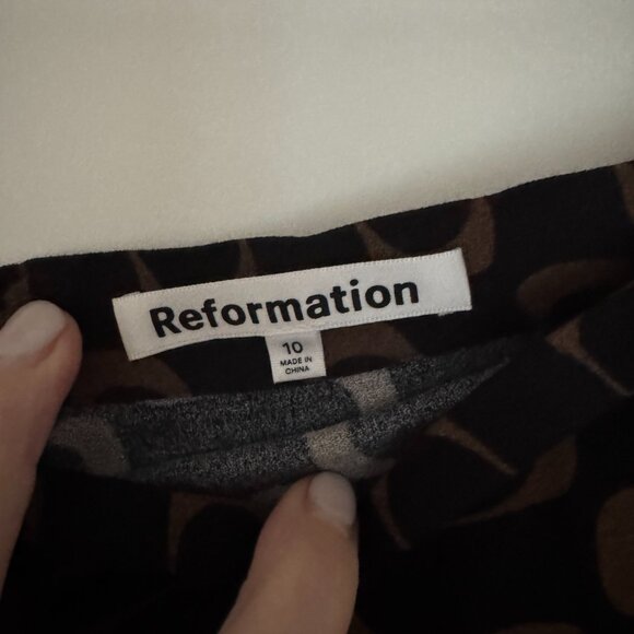 Reformation skirt - Picture 2 of 2